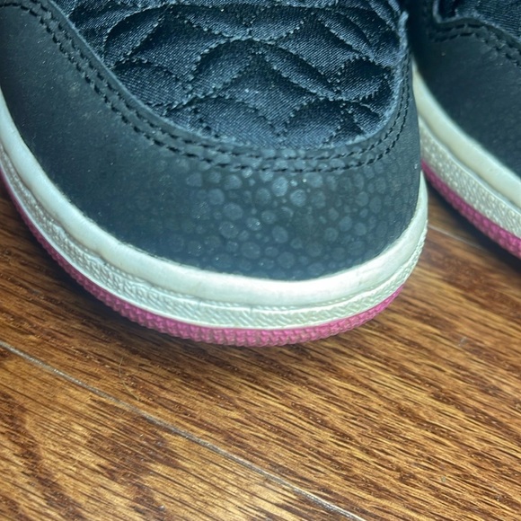 Jordan’s NIKE Air Jordan’s 1 Phat Black with pink soles size 4Y - Picture 8 of 12